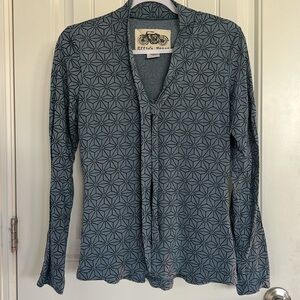 Effie’s heart women’s blouse size medium. Blue with black design.